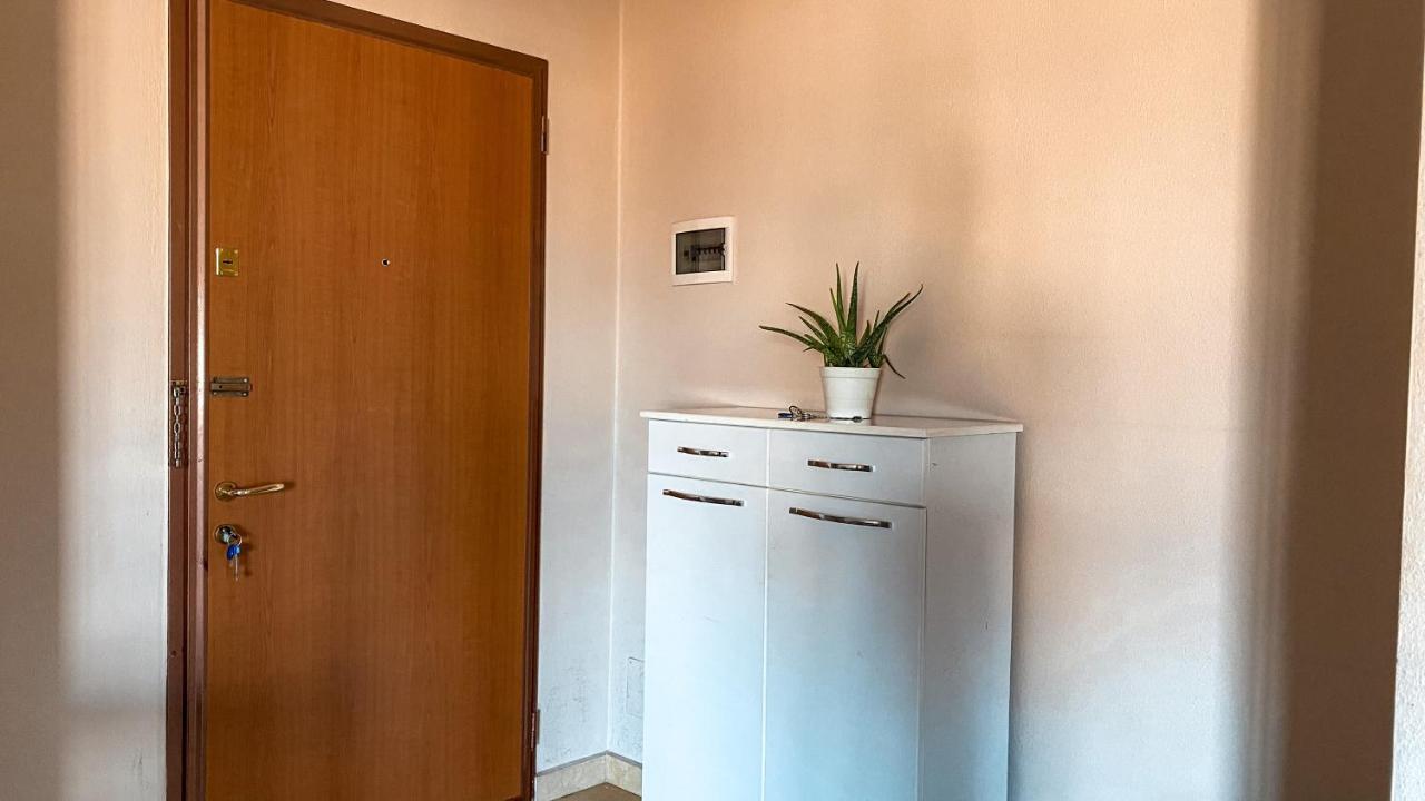 Lando Apartment Shkoder Bagian luar foto